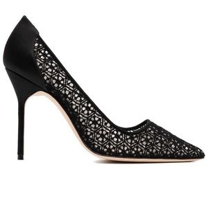 BNWB MANOLO BLAHNIK LACE HEELS 37